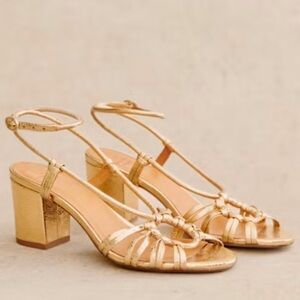 Sezane Gloria Sandals in Gold size 9 - never worn!